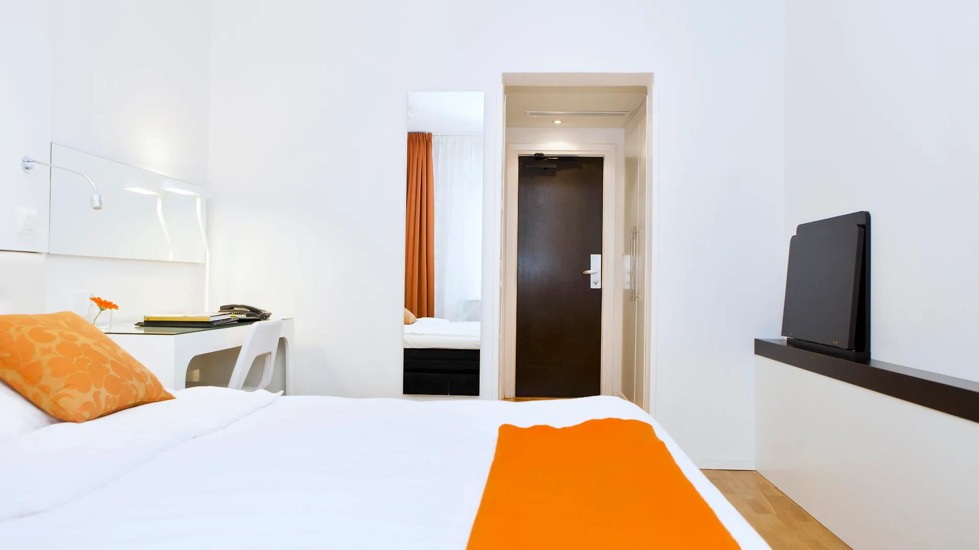 Elite Hotel Arcadia Stockholm 4*,